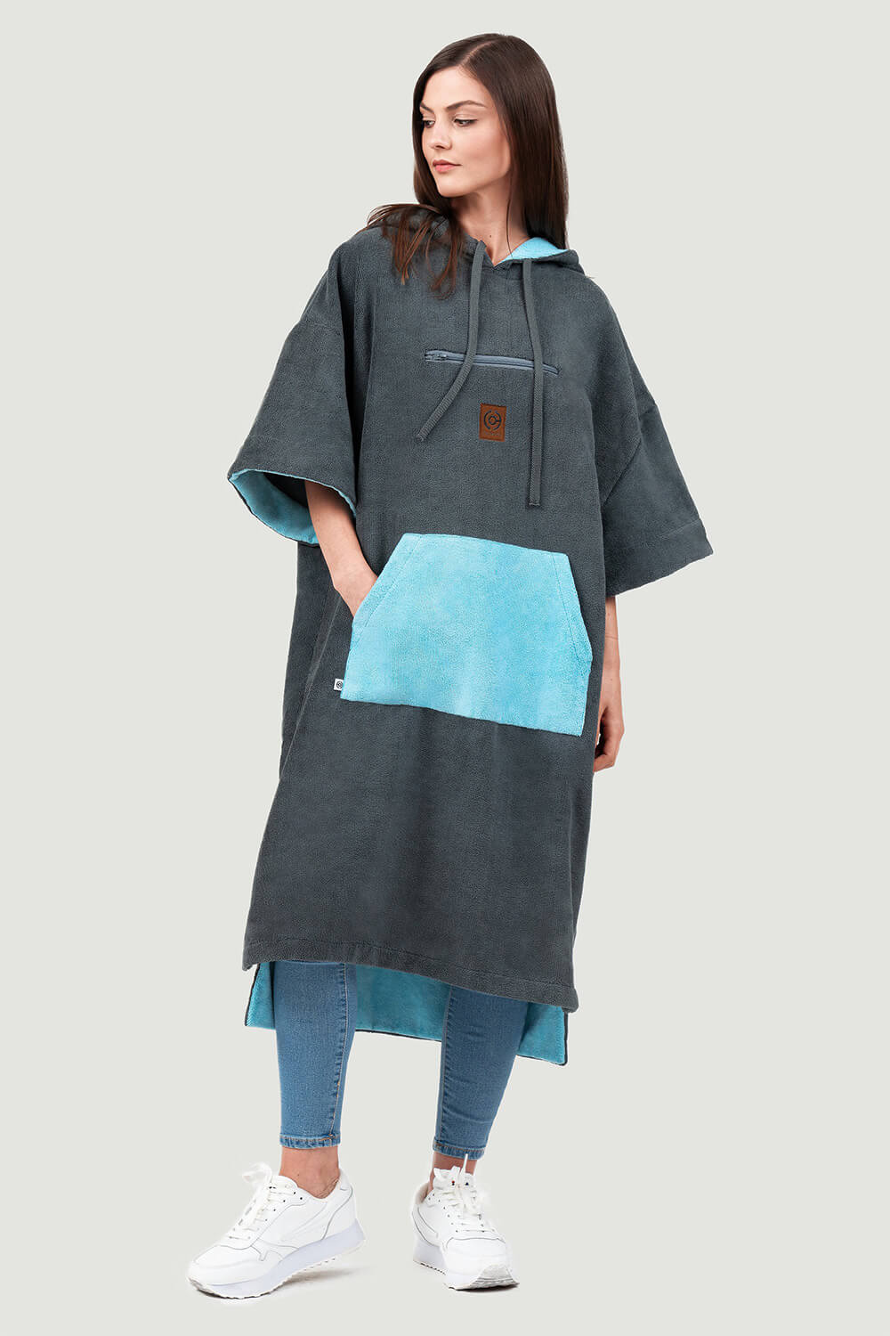 chroma-poncho-girl-front